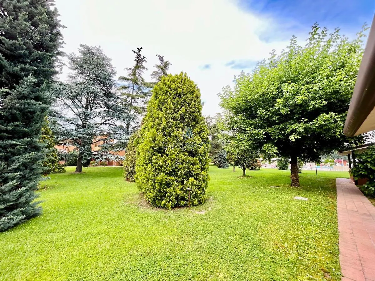 Apartment Ferienwohnung Flora Rif Sirmione